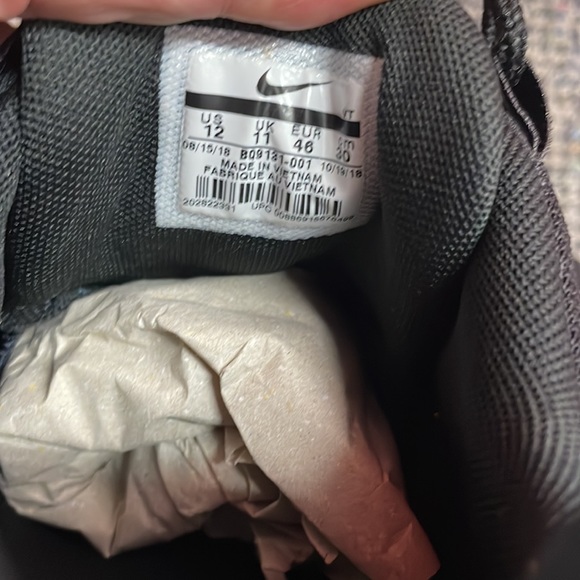 Nike - Picture 6 of 7